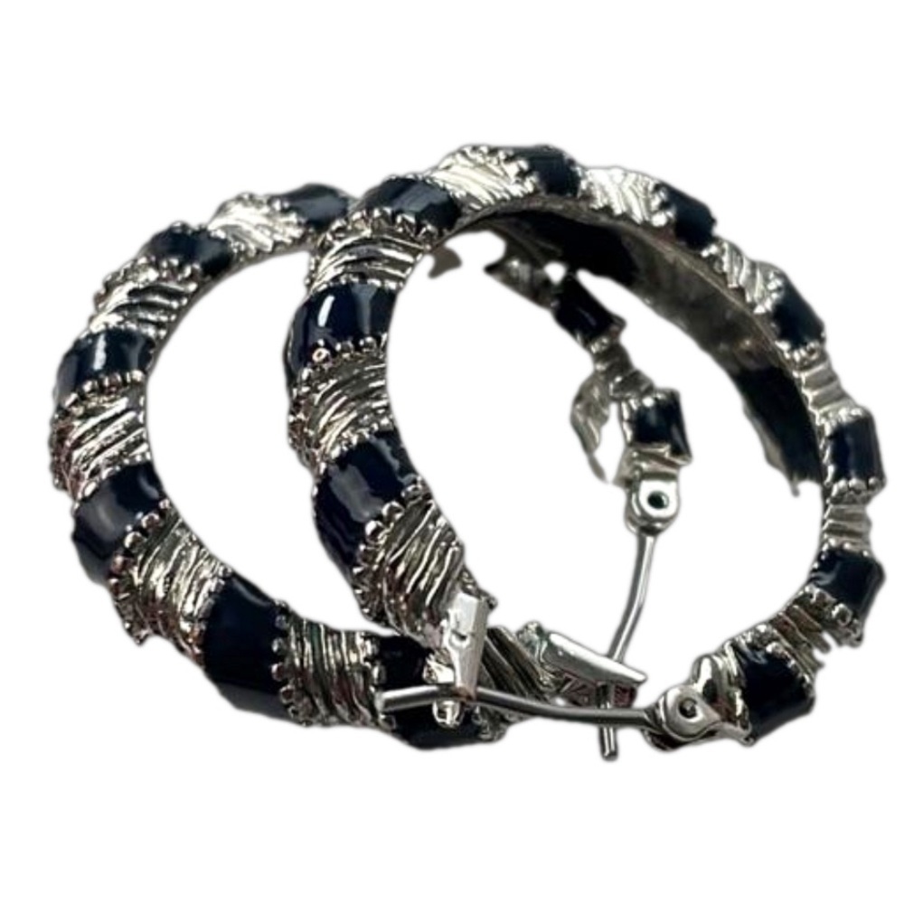 Vintage Black & Silver 1” Hoop Earrings